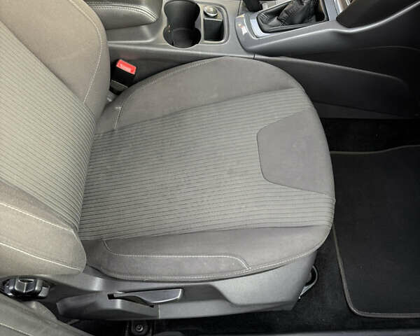 Коричневый Форд Фокус, объемом двигателя 1.6 л и пробегом 220 тыс. км за 7550 $, фото 20 на Automoto.ua