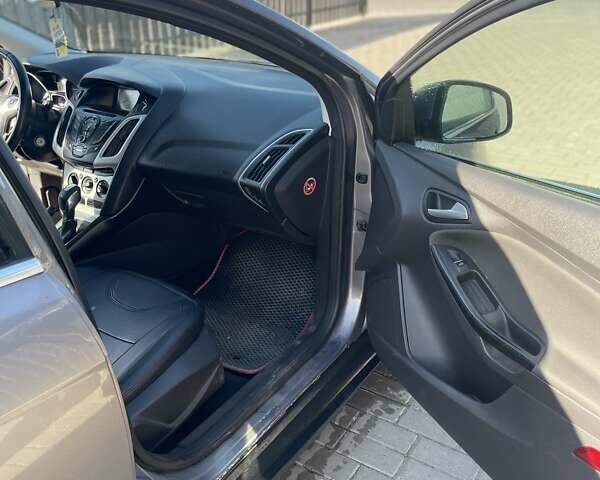 Коричневый Форд Фокус, объемом двигателя 2 л и пробегом 315 тыс. км за 7599 $, фото 4 на Automoto.ua