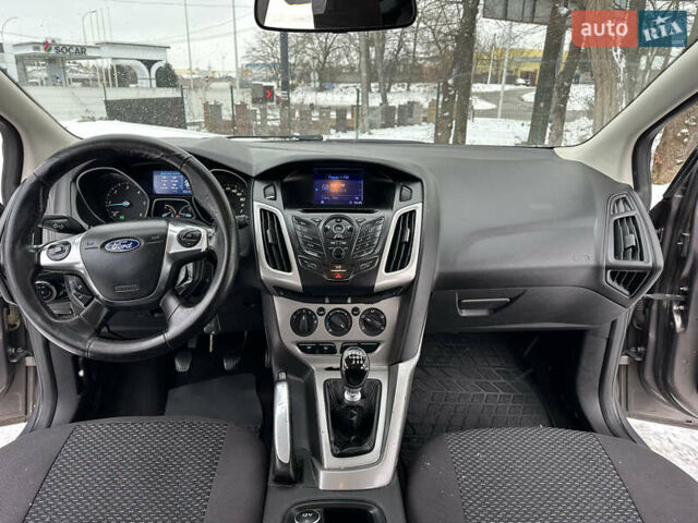 Коричневый Форд Фокус, объемом двигателя 1.56 л и пробегом 268 тыс. км за 5650 $, фото 3 на Automoto.ua