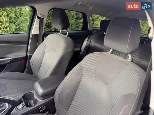 Коричневый Форд Фокус, объемом двигателя 1 л и пробегом 185 тыс. км за 4499 $, фото 4 на Automoto.ua