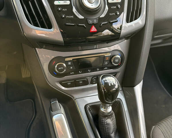 Коричневый Форд Фокус, объемом двигателя 1.6 л и пробегом 220 тыс. км за 7550 $, фото 23 на Automoto.ua