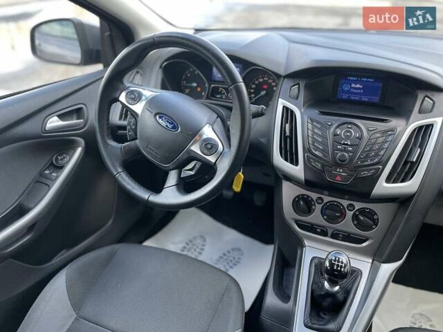 Коричневый Форд Фокус, объемом двигателя 1.6 л и пробегом 256 тыс. км за 9100 $, фото 3 на Automoto.ua