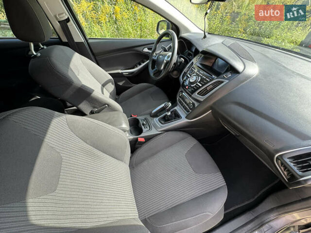 Коричневий Форд Фокус, об'ємом двигуна 1.6 л та пробігом 227 тис. км за 8199 $, фото 36 на Automoto.ua