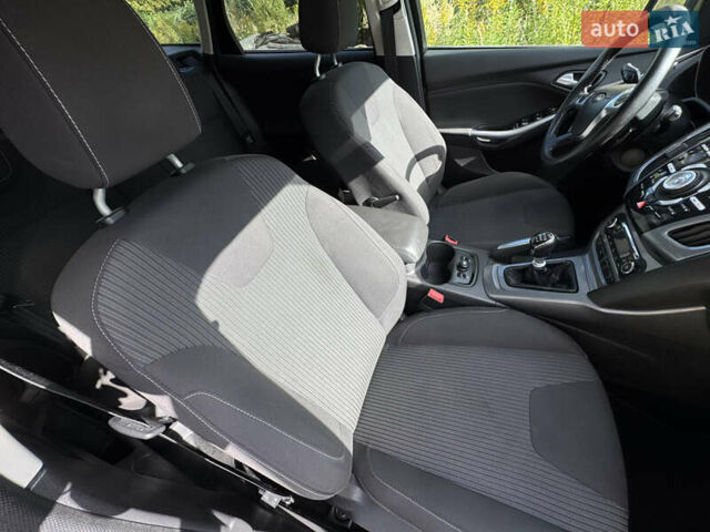 Коричневий Форд Фокус, об'ємом двигуна 1.6 л та пробігом 227 тис. км за 8199 $, фото 35 на Automoto.ua