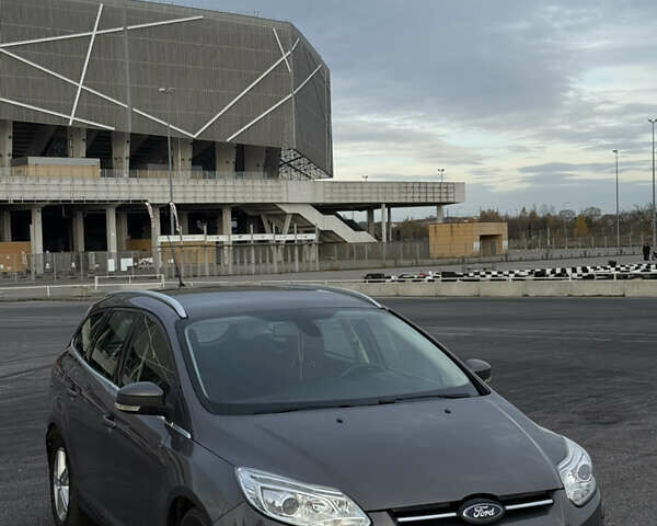 Коричневий Форд Фокус, об'ємом двигуна 1.56 л та пробігом 215 тис. км за 8700 $, фото 6 на Automoto.ua