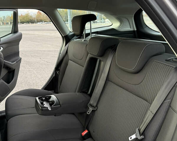 Коричневий Форд Фокус, об'ємом двигуна 1.56 л та пробігом 215 тис. км за 8700 $, фото 34 на Automoto.ua