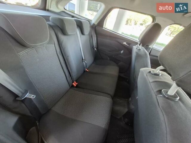 Коричневый Форд Фокус, объемом двигателя 1 л и пробегом 247 тыс. км за 6900 $, фото 20 на Automoto.ua