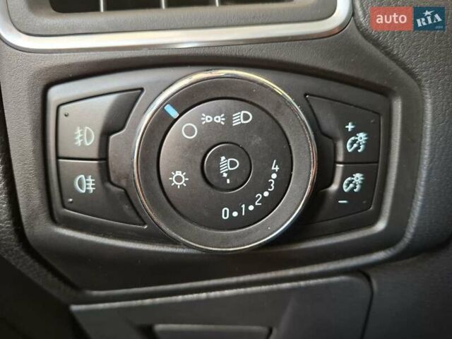 Коричневый Форд Фокус, объемом двигателя 1 л и пробегом 247 тыс. км за 6900 $, фото 30 на Automoto.ua