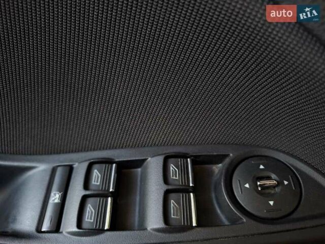 Коричневый Форд Фокус, объемом двигателя 1 л и пробегом 247 тыс. км за 6900 $, фото 31 на Automoto.ua