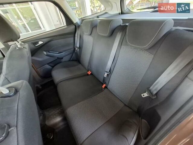 Коричневый Форд Фокус, объемом двигателя 1 л и пробегом 247 тыс. км за 6900 $, фото 18 на Automoto.ua