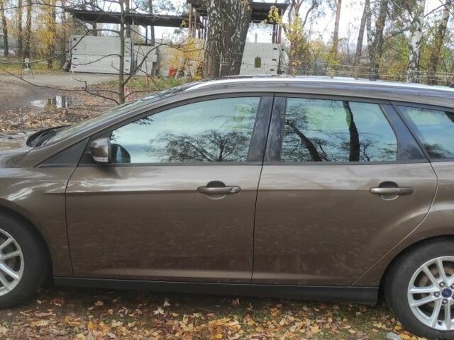 Коричневый Форд Фокус, объемом двигателя 1 л и пробегом 115 тыс. км за 8000 $, фото 1 на Automoto.ua