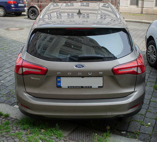 Коричневый Форд Фокус, объемом двигателя 1.5 л и пробегом 107 тыс. км за 15934 $, фото 4 на Automoto.ua