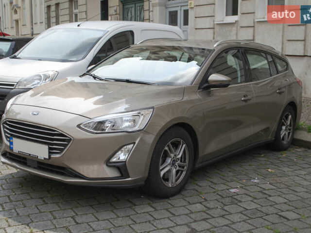 Коричневый Форд Фокус, объемом двигателя 1.5 л и пробегом 107 тыс. км за 15934 $, фото 1 на Automoto.ua