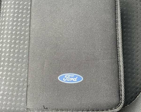 Коричневый Форд Фокус, объемом двигателя 1.5 л и пробегом 107 тыс. км за 15934 $, фото 17 на Automoto.ua