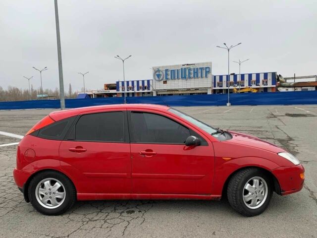 Червоний Форд Фокус, об'ємом двигуна 1.6 л та пробігом 310 тис. км за 700 $, фото 2 на Automoto.ua