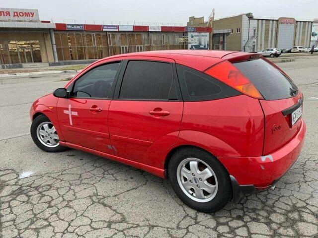 Червоний Форд Фокус, об'ємом двигуна 1.6 л та пробігом 310 тис. км за 700 $, фото 4 на Automoto.ua