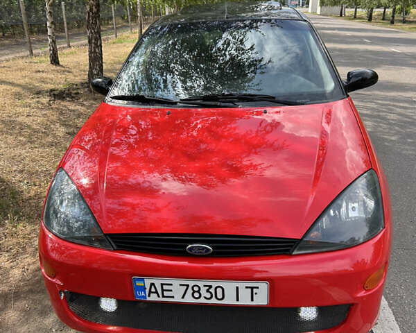 Красный Форд Фокус, объемом двигателя 1.6 л и пробегом 301 тыс. км за 2999 $, фото 6 на Automoto.ua