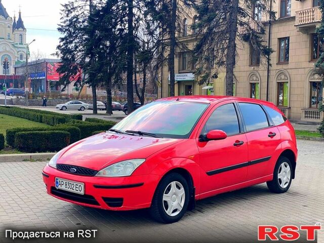 Красный Форд Фокус, объемом двигателя 1.4 л и пробегом 250 тыс. км за 2550 $, фото 2 на Automoto.ua