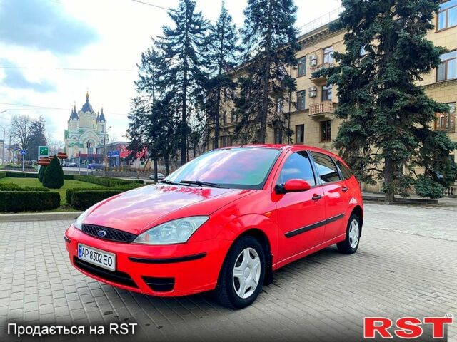 Красный Форд Фокус, объемом двигателя 1.4 л и пробегом 250 тыс. км за 2550 $, фото 5 на Automoto.ua