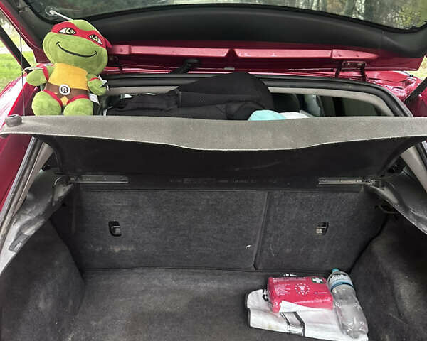 Красный Форд Фокус, объемом двигателя 2 л и пробегом 193 тыс. км за 2500 $, фото 8 на Automoto.ua