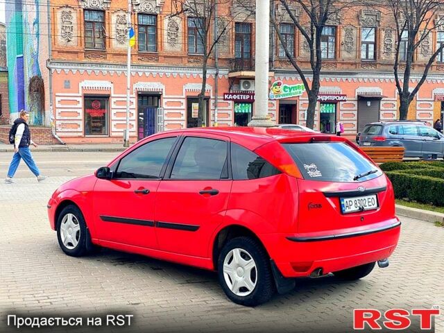 Красный Форд Фокус, объемом двигателя 1.4 л и пробегом 250 тыс. км за 2550 $, фото 9 на Automoto.ua