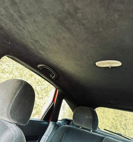 Красный Форд Фокус, объемом двигателя 1.8 л и пробегом 258 тыс. км за 2900 $, фото 17 на Automoto.ua