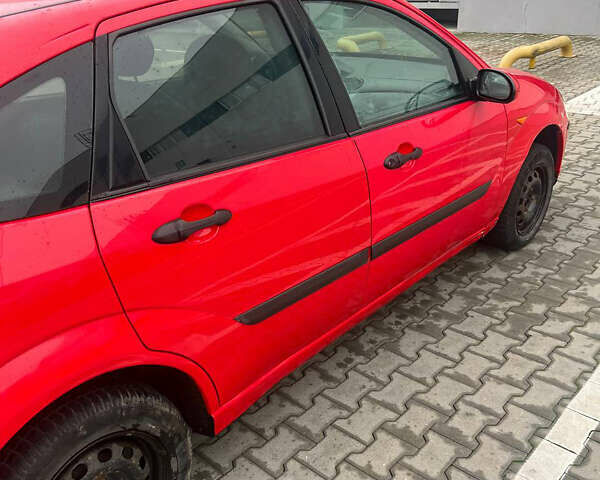 Червоний Форд Фокус, об'ємом двигуна 1.6 л та пробігом 167 тис. км за 2400 $, фото 5 на Automoto.ua