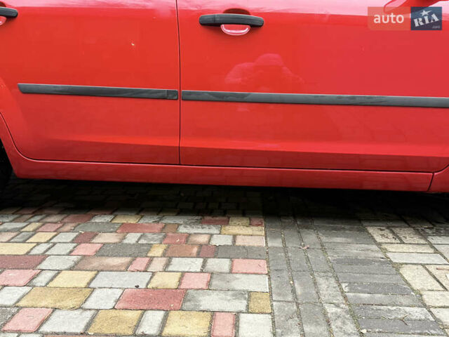 Червоний Форд Фокус, об'ємом двигуна 1.6 л та пробігом 242 тис. км за 4900 $, фото 6 на Automoto.ua