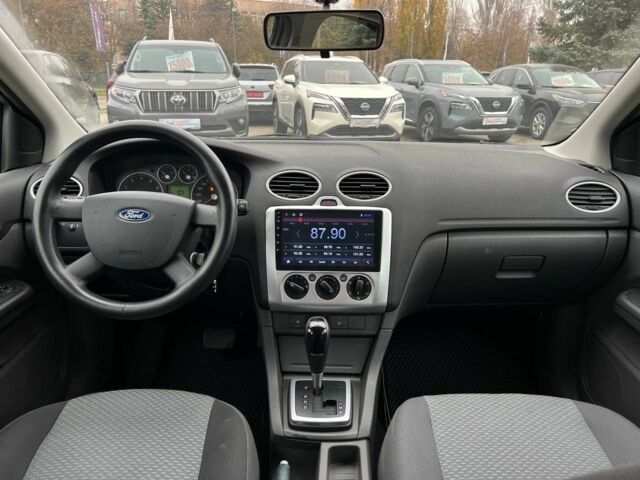 Красный Форд Фокус, объемом двигателя 1.6 л и пробегом 239 тыс. км за 4700 $, фото 16 на Automoto.ua