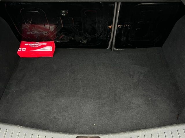 Красный Форд Фокус, объемом двигателя 1.6 л и пробегом 239 тыс. км за 4700 $, фото 20 на Automoto.ua