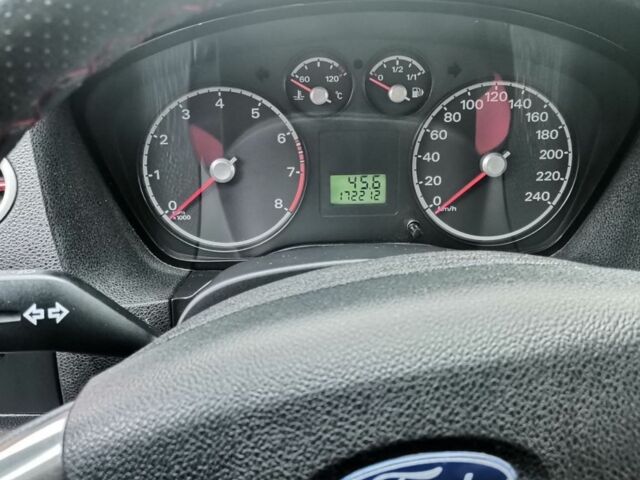 Красный Форд Фокус, объемом двигателя 1.6 л и пробегом 173 тыс. км за 4650 $, фото 17 на Automoto.ua