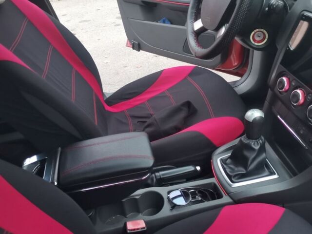 Красный Форд Фокус, объемом двигателя 1.6 л и пробегом 173 тыс. км за 4650 $, фото 15 на Automoto.ua