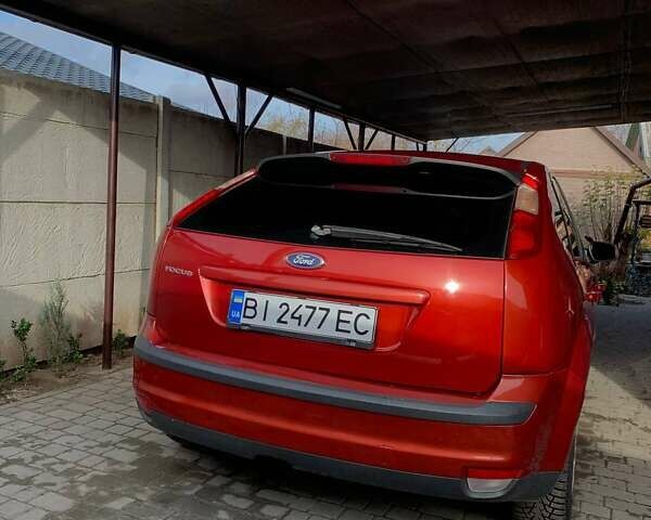 Червоний Форд Фокус, об'ємом двигуна 1.6 л та пробігом 167 тис. км за 4850 $, фото 5 на Automoto.ua
