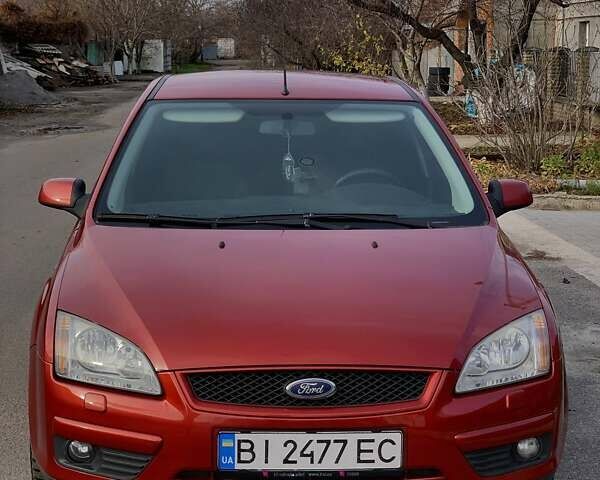 Червоний Форд Фокус, об'ємом двигуна 1.6 л та пробігом 167 тис. км за 4850 $, фото 2 на Automoto.ua