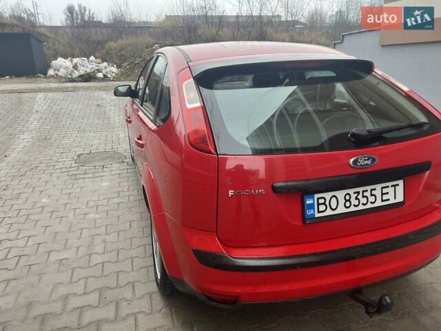 Красный Форд Фокус, объемом двигателя 1.6 л и пробегом 305 тыс. км за 4200 $, фото 17 на Automoto.ua