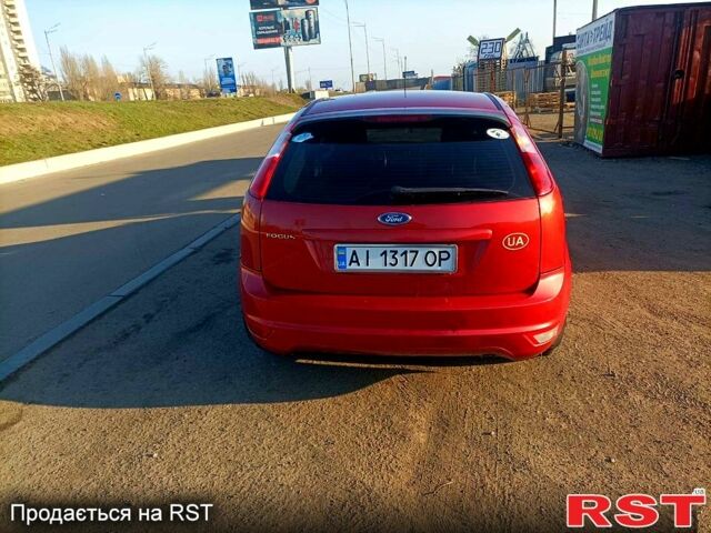 Красный Форд Фокус, объемом двигателя 1.6 л и пробегом 340 тыс. км за 3500 $, фото 3 на Automoto.ua