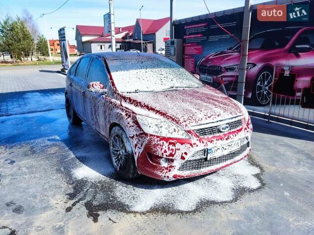 Красный Форд Фокус, объемом двигателя 1.6 л и пробегом 129 тыс. км за 7200 $, фото 60 на Automoto.ua