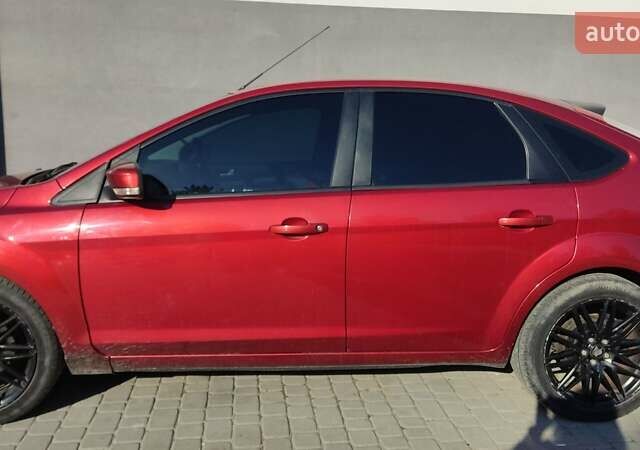 Красный Форд Фокус, объемом двигателя 1.6 л и пробегом 129 тыс. км за 7200 $, фото 14 на Automoto.ua