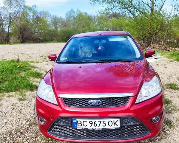 Красный Форд Фокус, объемом двигателя 1.6 л и пробегом 129 тыс. км за 7200 $, фото 2 на Automoto.ua