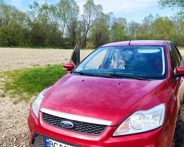 Красный Форд Фокус, объемом двигателя 1.6 л и пробегом 129 тыс. км за 7200 $, фото 8 на Automoto.ua