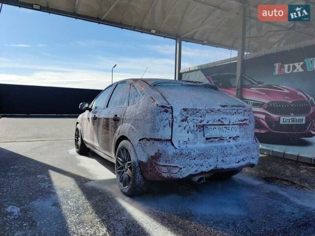 Красный Форд Фокус, объемом двигателя 1.6 л и пробегом 129 тыс. км за 7200 $, фото 62 на Automoto.ua