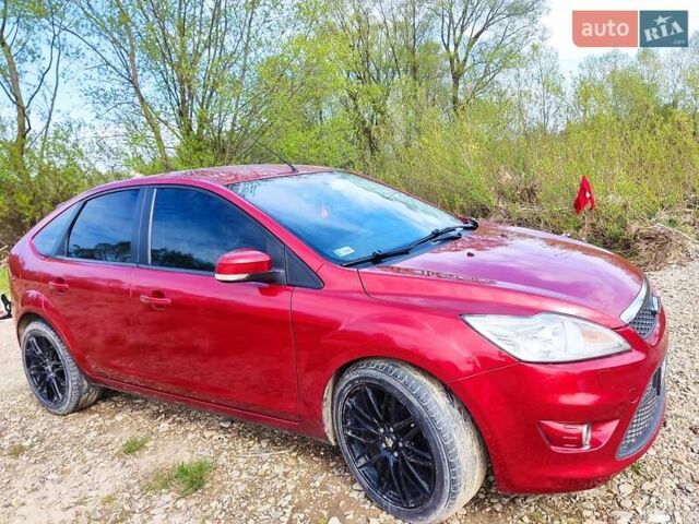 Красный Форд Фокус, объемом двигателя 1.6 л и пробегом 129 тыс. км за 7200 $, фото 7 на Automoto.ua