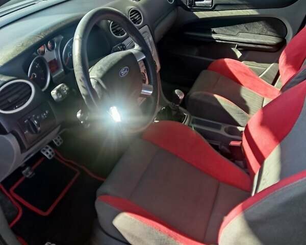 Красный Форд Фокус, объемом двигателя 1.6 л и пробегом 129 тыс. км за 7200 $, фото 40 на Automoto.ua