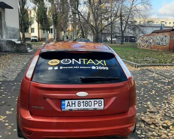 Красный Форд Фокус, объемом двигателя 1.6 л и пробегом 170 тыс. км за 4700 $, фото 1 на Automoto.ua