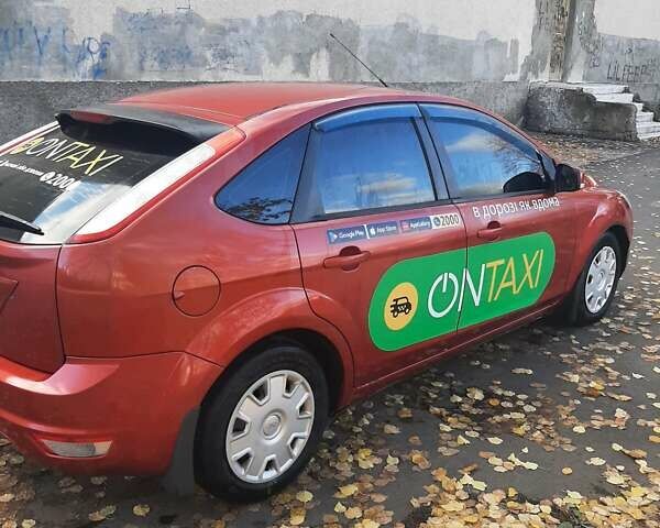 Красный Форд Фокус, объемом двигателя 1.6 л и пробегом 170 тыс. км за 4700 $, фото 7 на Automoto.ua