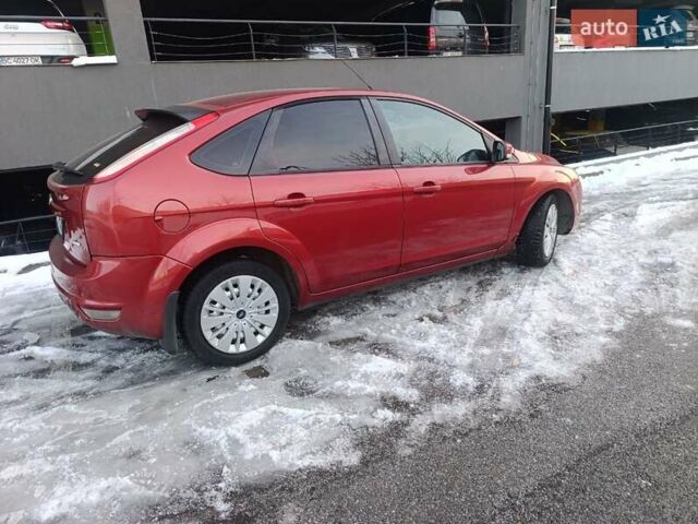 Червоний Форд Фокус, об'ємом двигуна 1.8 л та пробігом 220 тис. км за 6000 $, фото 1 на Automoto.ua