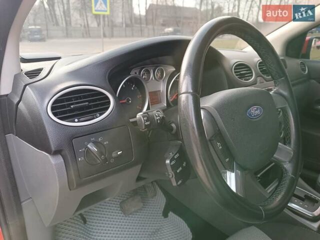 Червоний Форд Фокус, об'ємом двигуна 2 л та пробігом 124 тис. км за 7000 $, фото 12 на Automoto.ua