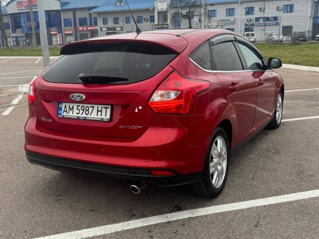 Червоний Форд Фокус, об'ємом двигуна 1.6 л та пробігом 231 тис. км за 6200 $, фото 3 на Automoto.ua