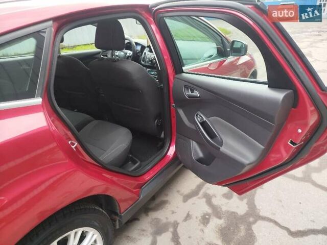 Красный Форд Фокус, объемом двигателя 1.6 л и пробегом 245 тыс. км за 6450 $, фото 36 на Automoto.ua