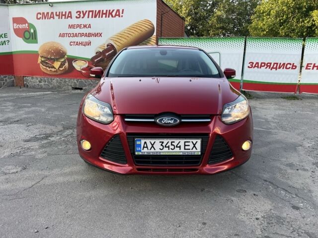 Красный Форд Фокус, объемом двигателя 1.6 л и пробегом 190 тыс. км за 7100 $, фото 1 на Automoto.ua